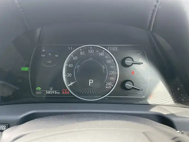 レクサス ＥＳ 300h 千葉県 2019(令1)年 5.9万km ソニッククォーツ 純正１２．３インチナビ/・Bluetooth/・フルセグTV/・DVD再生/・ミュージックプレイヤー接続/(iPod/AUX/AppleCarPlay/AndroidAuto)/ビルトインＥＴＣ/シートヒーター/エアシート/ステアリングヒーター/パドルシフト/リア電動サンシェード/追従型クルーズコントロール/サンルーフ/前後コーナーセンサー/セーフティシステムプラス/・パーキングサポートブレーキ