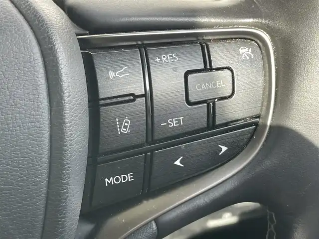 レクサス ＥＳ 300h 千葉県 2019(令1)年 5.9万km ソニッククォーツ 純正１２．３インチナビ/・Bluetooth/・フルセグTV/・DVD再生/・ミュージックプレイヤー接続/(iPod/AUX/AppleCarPlay/AndroidAuto)/ビルトインＥＴＣ/シートヒーター/エアシート/ステアリングヒーター/パドルシフト/リア電動サンシェード/追従型クルーズコントロール/サンルーフ/前後コーナーセンサー/セーフティシステムプラス/・パーキングサポートブレーキ