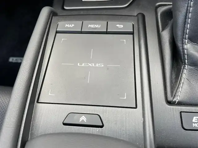 レクサス ＥＳ 300h 千葉県 2019(令1)年 5.9万km ソニッククォーツ 純正１２．３インチナビ/・Bluetooth/・フルセグTV/・DVD再生/・ミュージックプレイヤー接続/(iPod/AUX/AppleCarPlay/AndroidAuto)/ビルトインＥＴＣ/シートヒーター/エアシート/ステアリングヒーター/パドルシフト/リア電動サンシェード/追従型クルーズコントロール/サンルーフ/前後コーナーセンサー/セーフティシステムプラス/・パーキングサポートブレーキ