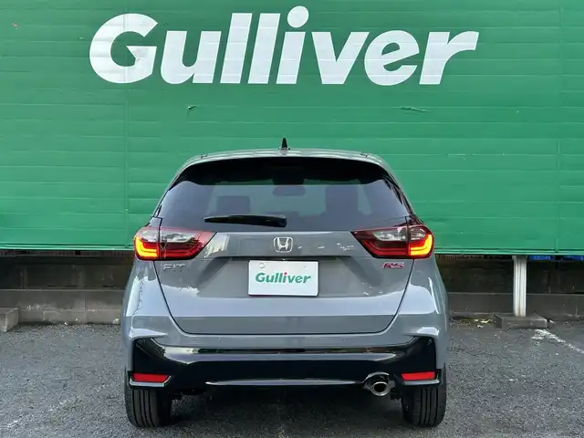 ホンダ フィット RS 東京都 2025(令7)年 0.1万km グレー ワンオーナー/ホンダコネクトディスプレイ/・９インチワイドディスプレイ/・フルセグTV/Bluetooth/applecarplay/androidauto/・ETC2.0/・3ビュー切替式リアワイドカメラ/・ステアリングスイッチ/ホンダセンシング/・衝突軽減ブレーキ/・アダクティブクルーズコントロール/・オートハイビーム/・車線維持支援システム/・トラフィックジャムアシスト/・パーキングセンサーシステム/マルチインフォメーションディスプレイ/保証書/取扱説明書