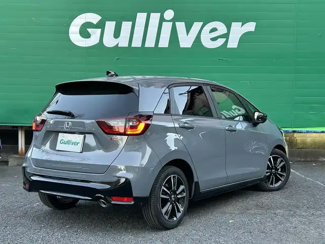 ホンダ フィット RS 東京都 2025(令7)年 0.1万km グレー ワンオーナー/ホンダコネクトディスプレイ/・９インチワイドディスプレイ/・フルセグTV/Bluetooth/applecarplay/androidauto/・ETC2.0/・3ビュー切替式リアワイドカメラ/・ステアリングスイッチ/ホンダセンシング/・衝突軽減ブレーキ/・アダクティブクルーズコントロール/・オートハイビーム/・車線維持支援システム/・トラフィックジャムアシスト/・パーキングセンサーシステム/マルチインフォメーションディスプレイ/保証書/取扱説明書