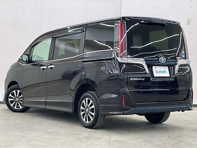 トヨタ エスクァイア Gi 道央・札幌 2019(令1)年 3.4万km ボルドーマイカメタリック /4WD//社外メモリナビ：AVN-Z05iW/（CD、DVD、SD、BT、ラジオ、フルセグ）//バックカメラ//両側パワースライドドア//寒冷地仕様//純正エンジンスターター//フロントワイパーデアイサー//衝突被害軽減システム//レーンキープアシスト//アイドリングストップ//オートライト//オートハイビーム//フォグライト//シートヒーター（運転席、助手席）//オートエアコン//ビルトインETC//スペアキー1本//プッシュスタート//スマートキー//電動格納ミラー