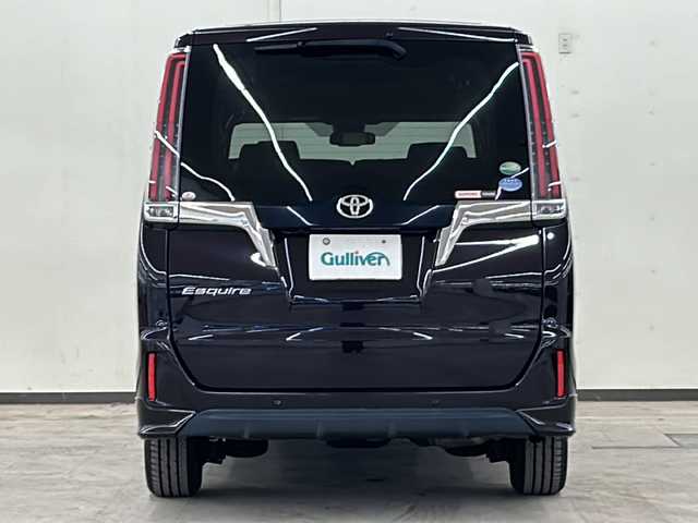 トヨタ エスクァイア Gi 道央・札幌 2019(令1)年 3.4万km ボルドーマイカメタリック /4WD//社外メモリナビ：AVN-Z05iW/（CD、DVD、SD、BT、ラジオ、フルセグ）//バックカメラ//両側パワースライドドア//寒冷地仕様//純正エンジンスターター//フロントワイパーデアイサー//衝突被害軽減システム//レーンキープアシスト//アイドリングストップ//オートライト//オートハイビーム//フォグライト//シートヒーター（運転席、助手席）//オートエアコン//ビルトインETC//スペアキー1本//プッシュスタート//スマートキー//電動格納ミラー