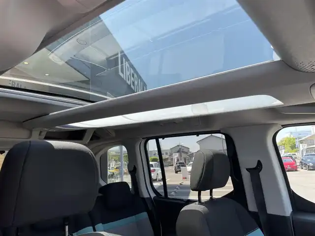シトロエン シトロエン ベルランゴ シャイン 栃木県 2020(令2)年 5.2万km ブランバンキーズ パノラマガラスルーフ /AppleCarPlay/ナビ/フルセグTV/サイド・バックカメラ/ETC/ブラインドスポット /レーンキープアシスト/ACC/アクティブブレーキアシスト/パーキングセンサー  /オートライト/スマートキー/ドライブレコーダー前後