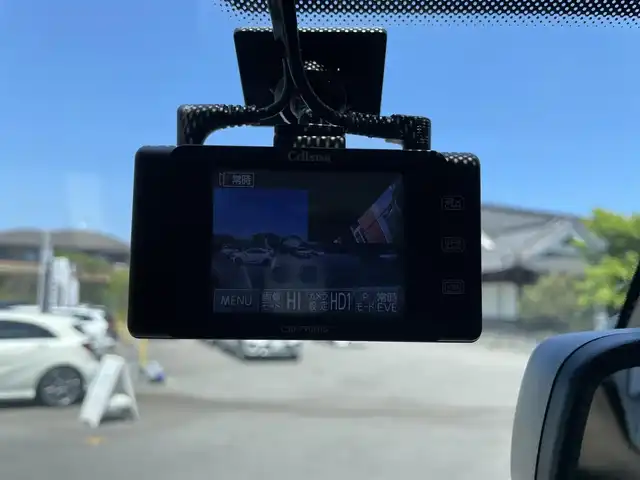 シトロエン シトロエン ベルランゴ シャイン 栃木県 2020(令2)年 5.2万km ブランバンキーズ パノラマガラスルーフ /AppleCarPlay/ナビ/フルセグTV/サイド・バックカメラ/ETC/ブラインドスポット /レーンキープアシスト/ACC/アクティブブレーキアシスト/パーキングセンサー  /オートライト/スマートキー/ドライブレコーダー前後