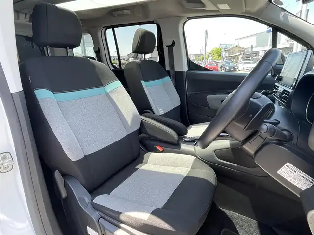 シトロエン シトロエン ベルランゴ シャイン 栃木県 2020(令2)年 5.2万km ブランバンキーズ パノラマガラスルーフ /AppleCarPlay/ナビ/フルセグTV/サイド・バックカメラ/ETC/ブラインドスポット /レーンキープアシスト/ACC/アクティブブレーキアシスト/パーキングセンサー  /オートライト/スマートキー/ドライブレコーダー前後