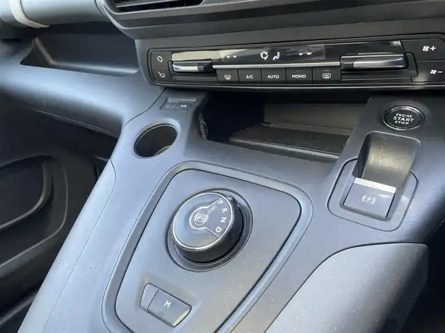 シトロエン シトロエン ベルランゴ シャイン 栃木県 2020(令2)年 5.2万km ブランバンキーズ パノラマガラスルーフ /AppleCarPlay/ナビ/フルセグTV/サイド・バックカメラ/ETC/ブラインドスポット /レーンキープアシスト/ACC/アクティブブレーキアシスト/パーキングセンサー  /オートライト/スマートキー/ドライブレコーダー前後