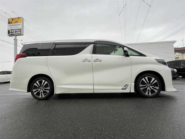 トヨタ アルファード S Cパッケージ 山形県 2018(平30)年 4.1万km ホワイトパールクリスタルシャイン 禁煙車/ワンオーナー/4WD/純正10インチナビ/・フルセグTV/AM/FM/CD/DVD/Bluetooth/レーダークルーズコントロール/アイドリングストップ/クリアランスソナー/プリクラッシュセーフティ/ロードサインアシスト/車線逸脱警報/横滑り防止装置/盗難防止装置/LEDヘッドライト/オートライト/オートハイビーム/フロントフォグランプ/両側パワースライドドア/バックカメラ/レザーシート/パワーシート/シートヒーター/パワーバックドア/純正フロアマット/純正ドアバイザー/ETC/冬タイヤ積み込み/保証書/取扱説明書