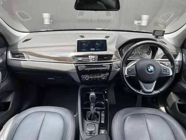ＢＭＷ Ｘ１ xDrive 18d xライン 長野県 2017(平29)年 6.8万km 紺 インテリジェントセーフティ/ＰＤＣ/パワーシート　/シートヒーター　/ＰＷバックドア　/ヒルディセントコントロール　/ミラーＥＴＣ　/ルーフレール　スマートキー　/純正ナビ　/バックカメラ　/ｂｌｕｅｔｏｏｔｈ