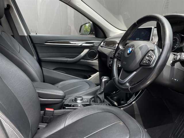 ＢＭＷ Ｘ１ xDrive 18d xライン 長野県 2017(平29)年 6.8万km 紺 インテリジェントセーフティ/ＰＤＣ/パワーシート　/シートヒーター　/ＰＷバックドア　/ヒルディセントコントロール　/ミラーＥＴＣ　/ルーフレール　スマートキー　/純正ナビ　/バックカメラ　/ｂｌｕｅｔｏｏｔｈ