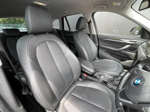 ＢＭＷ Ｘ１ xDrive 18d xライン 長野県 2017(平29)年 6.8万km 紺 インテリジェントセーフティ/ＰＤＣ/パワーシート　/シートヒーター　/ＰＷバックドア　/ヒルディセントコントロール　/ミラーＥＴＣ　/ルーフレール　スマートキー　/純正ナビ　/バックカメラ　/ｂｌｕｅｔｏｏｔｈ