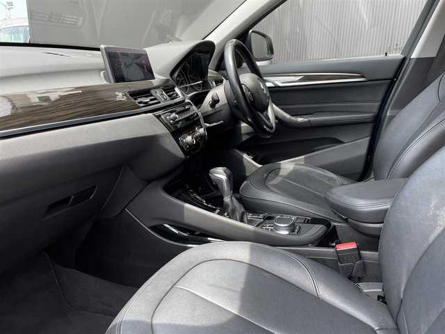 ＢＭＷ Ｘ１ xDrive 18d xライン 長野県 2017(平29)年 6.8万km 紺 インテリジェントセーフティ/ＰＤＣ/パワーシート　/シートヒーター　/ＰＷバックドア　/ヒルディセントコントロール　/ミラーＥＴＣ　/ルーフレール　スマートキー　/純正ナビ　/バックカメラ　/ｂｌｕｅｔｏｏｔｈ