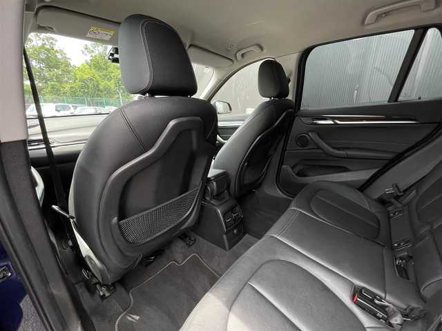 ＢＭＷ Ｘ１ xDrive 18d xライン 長野県 2017(平29)年 6.8万km 紺 インテリジェントセーフティ/ＰＤＣ/パワーシート　/シートヒーター　/ＰＷバックドア　/ヒルディセントコントロール　/ミラーＥＴＣ　/ルーフレール　スマートキー　/純正ナビ　/バックカメラ　/ｂｌｕｅｔｏｏｔｈ