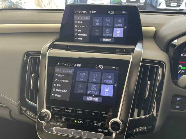 トヨタ クラウン ハイブリッド RS アドバンス 愛知県 2018(平30)年 5.5万km ホワイトパールクリスタルシャイン 純８型ナビ　フルセグＴＶ　Ｂｌｕｅｔｏｏｔｈ　バックカメラ　ムーンルーフ　ＨＵＤ　白革　ベンチレーション　パワーバックドア　３眼ＬＥＤヘッドライト　衝突軽減　ＢＳＭ　ＡＣ１００Ｖ　ＥＴＣ２．０　禁煙車