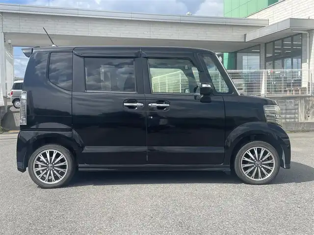 ホンダ Ｎ ＢＯＸ カスタム G ターボ Lパッケージ 群馬県 2015(平27)年 5.7万km スマートブラック ワンオーナー/４WD/社外メモリナビ、地デジ、Bluetooth、CD、DVD/　（NX-615）/バックカメラ/クルーズコントロール/革巻きステア/パドルシフト/ハーフレザーシート/前席シートヒーター/スマートキー×２/ETC/HIDヘッドライト/ウインカーミラー/両側パワースライドドア/ドアバイザー/整備手帳、取説