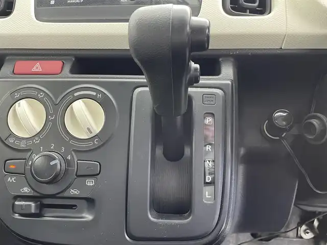 スズキ アルト L 群馬県 2016(平28)年 9.3万km シルキーシルバーメタリック ・純正オーディオ/・ヘッドライトレベライザー/・横滑り防止装置/・ABS/・アイドリングストップ/・パワーウィンドウ/・パワーステアリング/・ミラー型ドライブレコーダー/・ETC/・リモコンキー/・禁煙車