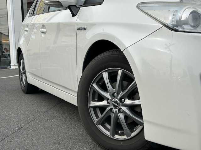 トヨタ プリウス S 宮城県 2011(平23)年 11万km ホワイトパールクリスタルシャイン 登録時走行距離１０９１５８Km/CD/DVD/TV/BT/AUX/SD/Pスタート/ドライブレコーダー/バックカメラ/ETC/レザー調のシートカバー/センターコンソール/社外アルミホイール