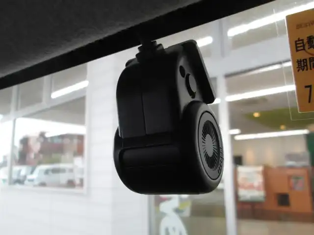 ダイハツ ムーヴ キャンバス G ブラックインテリア リミテッド SAⅢ 千葉県 2020(令2)年 4.7万km パールホワイトⅢ/ファインミントメタリック 2トーン 純正メモリナビ、フルセグTV/パノラマモニター/純正オーディオ【DVD/CD/BT/SD/USB】/LEDヘッドライト&フォグ&室内灯/両側パワースライドドア/革巻きステアリング/ナビ連動ステアリングスイッチ/純正前方ドライブレコーダー/ETC2.0/取扱説明書/ナビ取扱説明書/新車時保証書/R5整備記録簿