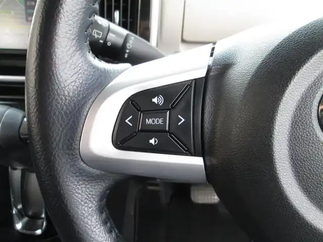 ダイハツ ムーヴ キャンバス G ブラックインテリア リミテッド SAⅢ 千葉県 2020(令2)年 4.7万km パールホワイトⅢ/ファインミントメタリック 2トーン 純正メモリナビ、フルセグTV/パノラマモニター/純正オーディオ【DVD/CD/BT/SD/USB】/LEDヘッドライト&フォグ&室内灯/両側パワースライドドア/革巻きステアリング/ナビ連動ステアリングスイッチ/純正前方ドライブレコーダー/ETC2.0/取扱説明書/ナビ取扱説明書/新車時保証書/R5整備記録簿