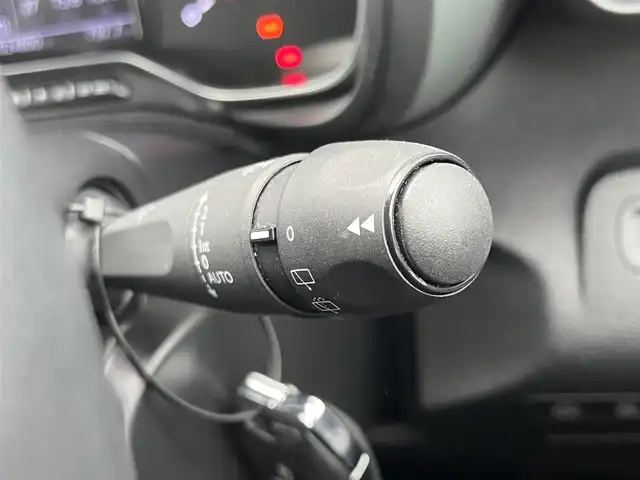 シトロエン シトロエン ベルランゴ ロング シャインブルーHDiXTRパック 奈良県 2023(令5)年 2.5万km ガンＭ バック／サイドカメラ　/ドライブレコーダー　/ＥＴＣ　/ＡＡＣ　/追従型クルーズコントロール　/コーナーセンサー　/ＬＥＤヘッドライト　/オートライト　/両側スライドドア　/スタッドレスタイヤ付き　/衝突被害軽減システム/スマートキー/ルーフレール/純正17インチアルミホイール/純正フロアマット/横滑り防止装置/盗難防止装置/レーンキープアシスト