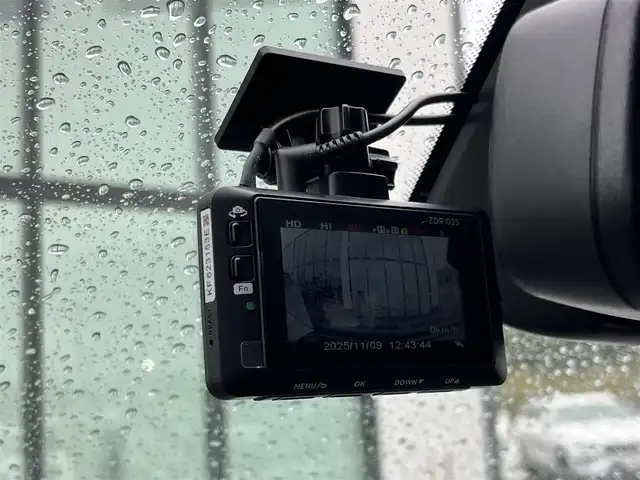 シトロエン シトロエン ベルランゴ ロング シャインブルーHDiXTRパック 奈良県 2023(令5)年 2.5万km ガンＭ バック／サイドカメラ　/ドライブレコーダー　/ＥＴＣ　/ＡＡＣ　/追従型クルーズコントロール　/コーナーセンサー　/ＬＥＤヘッドライト　/オートライト　/両側スライドドア　/スタッドレスタイヤ付き　/衝突被害軽減システム/スマートキー/ルーフレール/純正17インチアルミホイール/純正フロアマット/横滑り防止装置/盗難防止装置/レーンキープアシスト