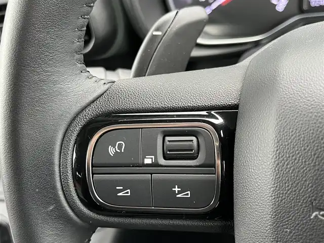 シトロエン シトロエン ベルランゴ ロング シャインブルーHDiXTRパック 奈良県 2023(令5)年 2.5万km ガンＭ バック／サイドカメラ　/ドライブレコーダー　/ＥＴＣ　/ＡＡＣ　/追従型クルーズコントロール　/コーナーセンサー　/ＬＥＤヘッドライト　/オートライト　/両側スライドドア　/スタッドレスタイヤ付き　/衝突被害軽減システム/スマートキー/ルーフレール/純正17インチアルミホイール/純正フロアマット/横滑り防止装置/盗難防止装置/レーンキープアシスト