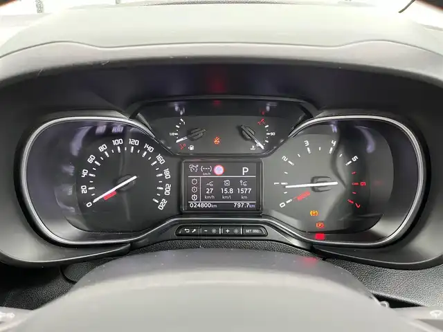 シトロエン シトロエン ベルランゴ ロング シャインブルーHDiXTRパック 奈良県 2023(令5)年 2.5万km ガンＭ バック／サイドカメラ　/ドライブレコーダー　/ＥＴＣ　/ＡＡＣ　/追従型クルーズコントロール　/コーナーセンサー　/ＬＥＤヘッドライト　/オートライト　/両側スライドドア　/スタッドレスタイヤ付き　/衝突被害軽減システム/スマートキー/ルーフレール/純正17インチアルミホイール/純正フロアマット/横滑り防止装置/盗難防止装置/レーンキープアシスト