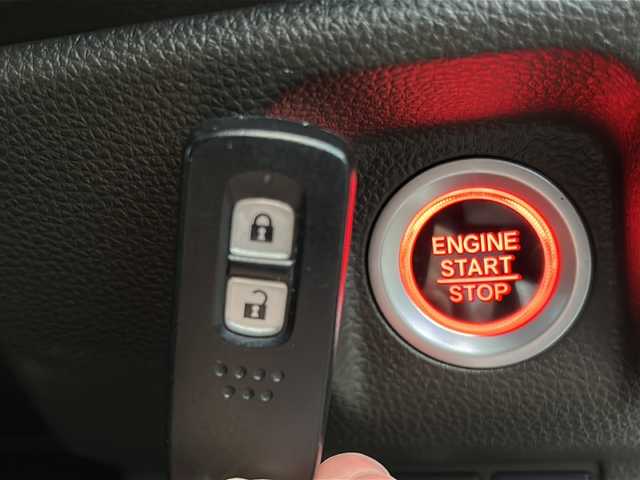 ホンダ Ｎ ＷＧＮ L 富山県 2023(令5)年 1.4万km プラチナホワイトパール スマートキー/純正メモリーナビ(VXM-234VFi)/DVD/BT/MSV/フルセグTV/USB/バックカメラ/ビルトインETC/純正ドラレコ(DRH-224SD)/前席シートヒーター/電格ウィンカーミラー/オートリトラミラー/ステアリングスイッチ/プッシュスタート/ドアバイザー/純正フロアマット/USB端子/衝突安全ブレーキ/レーンキープ/レーダークルコン/横滑り防止装置/純正フロアマット/ヘッドライトレベライザー/プラズマクラスターイオン/保証書・取説