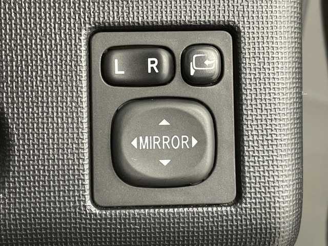 トヨタ スペイド X 福島県 2013(平25)年 3.1万km ブラックマイカ /禁煙車//純正ナビ/ワンセグＴＶ・ＢＴ・CD//バックカメラ//片側パワースライドドア//エンジンスターター//ステアリングリモコン//キーレス//ヘッドライトレベライザー//純正フロアマット//取扱説明書//保証書//横滑り防止