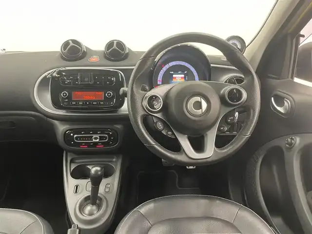 スマート ＭＣＣ スマート フォーフォー ターボ 岡山県 2016(平28)年 3.3万km ゴールド スポーツモード/クルコン/ガラスルーフ/自動ブレーキ/PDC/アイドリングストップ/ドラレコ/ステアリングS/W/フォグライト/ドアバイザー/合皮シート/ETC