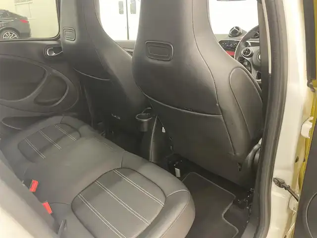 スマート ＭＣＣ スマート フォーフォー ターボ 岡山県 2016(平28)年 3.3万km ゴールド スポーツモード/クルコン/ガラスルーフ/自動ブレーキ/PDC/アイドリングストップ/ドラレコ/ステアリングS/W/フォグライト/ドアバイザー/合皮シート/ETC