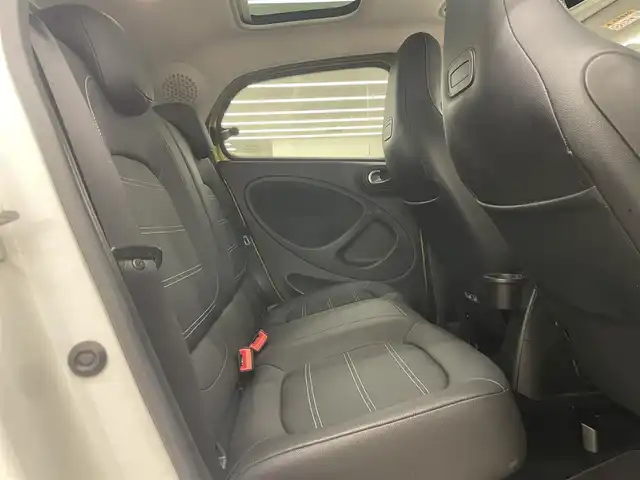 スマート ＭＣＣ スマート フォーフォー ターボ 岡山県 2016(平28)年 3.3万km ゴールド スポーツモード/クルコン/ガラスルーフ/自動ブレーキ/PDC/アイドリングストップ/ドラレコ/ステアリングS/W/フォグライト/ドアバイザー/合皮シート/ETC