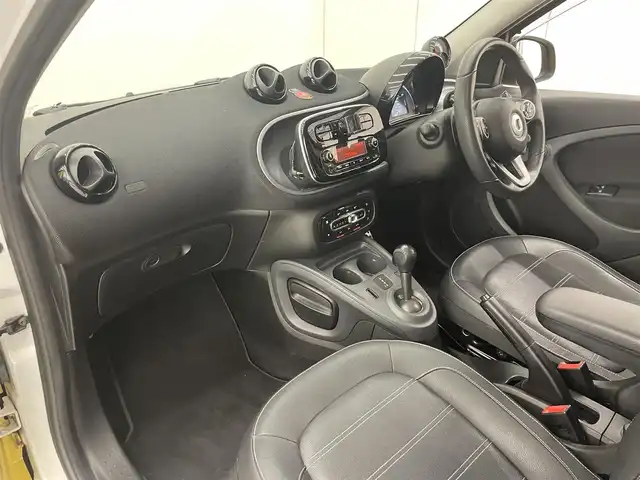 スマート ＭＣＣ スマート フォーフォー ターボ 岡山県 2016(平28)年 3.3万km ゴールド スポーツモード/クルコン/ガラスルーフ/自動ブレーキ/PDC/アイドリングストップ/ドラレコ/ステアリングS/W/フォグライト/ドアバイザー/合皮シート/ETC