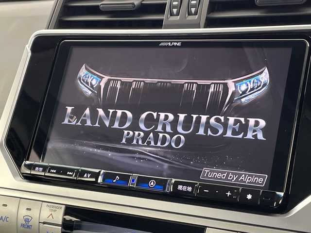 トヨタ ランドクルーザー プラド TX 新潟県 2022(令4)年 2.9万km ブラック 7人乗り/ディーゼル車/プリクラッシュセーフティ/レーダークルーズコントロール/レーンキープアシスト/クリアランスソナー/パーキングサポートブレーキ/ALPINEナビ（X9NX）/バックカメラ/フルセグTV/Bluetooth/USB/HDMI接続/ETC/ドライブレコーダー/センターデフロック/ダウンヒルアシスト/革調シートカバー/オートライト/オートハイビーム/LEDヘッドライト/ステアイングスイッチ/オートドアミラー/純正フロアマット/ドアバイザー