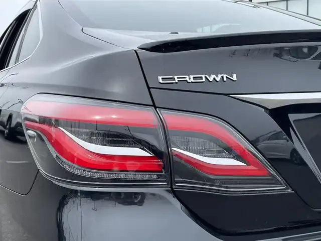 トヨタ クラウン ハイブリッド RS リミテッド 茨城県 2020(令2)年 0.6万km プレシャスブラックパール 純正ナビ/【AM・FM・CD・DVD・SD・USB・BT・TV】/パワーシート/シートヒーター/ステアリングヒーター/パーキングアシスト/100V電源/サンルーフ/レーダークルコン/ETC2.0/全方位カメラ/前後ルームミラー型ドラレコ/前後コーナーセンサー/電動パーキングブレーキ/ブレーキホールド/BSM/HUD/純正アルミホイール/オートライト/LEDライト
