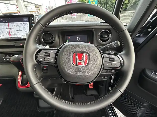 ホンダ Ｎ ＢＯＸ カスタム ターボ 埼玉県 2024(令6)年 0.1万km メテオロイドグレーメタリック ワンオーナー/ハーフレザーシート/純正SDナビ/　DTV/CD/DVD/BT/USB/　Apple CarPlay/Honda SENSING/　・アダプティブクルーズコントロール/　・近距離衝突軽減ブレーキ/　・急アクセル抑制機能/　・車線維持支援システム(LKAS)/　・オートハイビーム/両側パワースライドドア/純正ナビ連動ETC2.0/(DTH-203M）/純正ナビ連動前後ドライブレコーダー/(DRH-229ND)/フロントシートヒーター/リヤデフロスター/ヒーテッドドアミラースイッチ/アイドリングストップ/ソナーセンサー/パドルシフト/緊急通報ボタン/横滑り防止装置/純正フロアマット/スマートキー/スペアキー/保証書/取説/記録簿