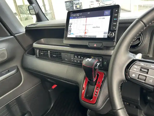 ホンダ Ｎ ＢＯＸ カスタム ターボ 埼玉県 2024(令6)年 0.1万km メテオロイドグレーメタリック ワンオーナー/ハーフレザーシート/純正SDナビ/　DTV/CD/DVD/BT/USB/　Apple CarPlay/Honda SENSING/　・アダプティブクルーズコントロール/　・近距離衝突軽減ブレーキ/　・急アクセル抑制機能/　・車線維持支援システム(LKAS)/　・オートハイビーム/両側パワースライドドア/純正ナビ連動ETC2.0/(DTH-203M）/純正ナビ連動前後ドライブレコーダー/(DRH-229ND)/フロントシートヒーター/リヤデフロスター/ヒーテッドドアミラースイッチ/アイドリングストップ/ソナーセンサー/パドルシフト/緊急通報ボタン/横滑り防止装置/純正フロアマット/スマートキー/スペアキー/保証書/取説/記録簿