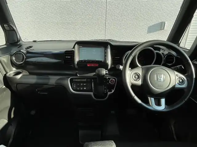 ホンダ Ｎ ＢＯＸ カスタム G ターボパッケージ 福島県 2012(平24)年 9万km ポリッシュドメタルメタリック (株)IDOMが運営する【じしゃロン福島店】の自社ローン専用車両になります。こちらは現金またはオートローンご利用時の価格です。自社ローンご希望の方は別途その旨お申付け下さい/純正ナビ（AM/FM/CD/DVD/BT)/フルセグテレビ/両側パワースライドドア/クルーズコントロール/ETC/ステアリングスイッチ/パドルシフト/純正15インチアルミホイール/横滑り防止装置