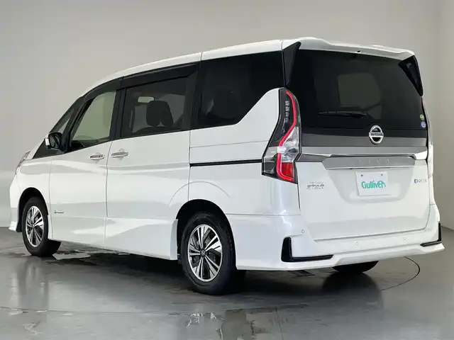 日産 セレナ e－パワー ハイウェイスター V 愛知県 2020(令2)年 5.2万km ブリリアントホワイトパール 純正１０型ナビ　純正後席モニター　禁煙車　セーフティパック　全方位カメラ　ＢＳＭ　エマブレ　衝突軽減　クルコン　ハンズフリー両側パワスラ　ＥＴＣ　ドラレコ　ＬＥＤオートライト　コーナーセンサー　フォグ