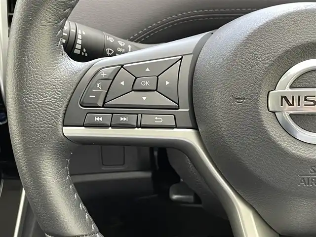 日産 セレナ e－パワー ハイウェイスター V 愛知県 2020(令2)年 5.2万km ブリリアントホワイトパール 純正１０型ナビ　純正後席モニター　禁煙車　セーフティパック　全方位カメラ　ＢＳＭ　エマブレ　衝突軽減　クルコン　ハンズフリー両側パワスラ　ＥＴＣ　ドラレコ　ＬＥＤオートライト　コーナーセンサー　フォグ