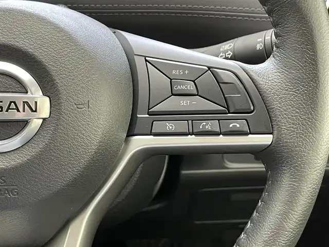 日産 セレナ e－パワー ハイウェイスター V 愛知県 2020(令2)年 5.2万km ブリリアントホワイトパール 純正１０型ナビ　純正後席モニター　禁煙車　セーフティパック　全方位カメラ　ＢＳＭ　エマブレ　衝突軽減　クルコン　ハンズフリー両側パワスラ　ＥＴＣ　ドラレコ　ＬＥＤオートライト　コーナーセンサー　フォグ