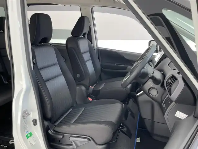 日産 セレナ e－パワー ハイウェイスター V 愛知県 2020(令2)年 5.2万km ブリリアントホワイトパール 純正１０型ナビ　純正後席モニター　禁煙車　セーフティパック　全方位カメラ　ＢＳＭ　エマブレ　衝突軽減　クルコン　ハンズフリー両側パワスラ　ＥＴＣ　ドラレコ　ＬＥＤオートライト　コーナーセンサー　フォグ