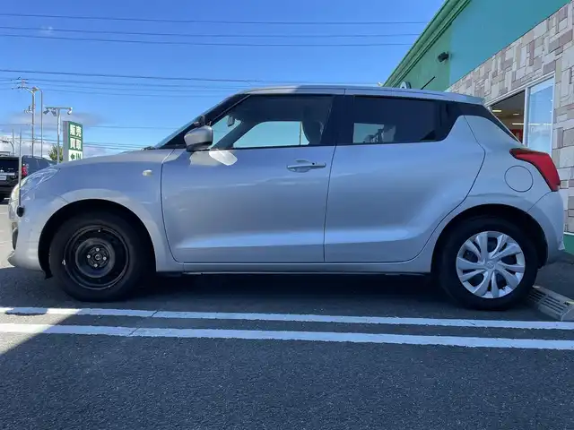 スズキ スイフト XG 徳島県 2017(平29)年 4.9万km スターシルバーメタリック 5F/7インチナビ/（Bluetooth/フルセグTV/CD/DVD/ラジオ）/シートヒーター/HIDヘッドライト/フォグライト/ビルトインETC/電格ミラー/プッシュスタート/スマートキー/スペアキー