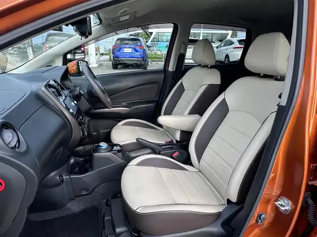 日産 ノート e－パワー メダリスト 徳島県 2017(平29)年 3.9万km プレミアムコロナオレンジ 純正7型ナビ　MM316D-L/（USB/AUX/BT/ラジオ/フルセグ）/デジタルインナーミラー/アラウンドビューモニター/バックカメラ/前後コーナーセンサー/LEDヘッドライト/フォグライト/オートライト/ドライブレコーダー/ETC/純正15AW/純正フロアマット/スペアキー