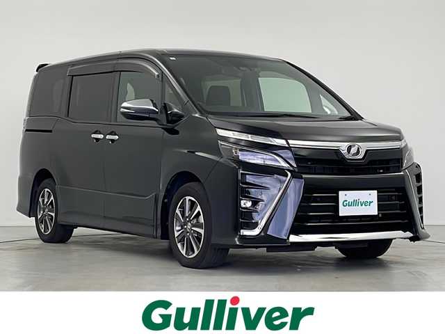 トヨタ ヴォクシー ZS 煌Ⅱ 岐阜県 2019(平31)年 6.4万km ブラック トヨタセーフティセンス/プリクラッシュセーフティ/レーンディパーチャーアラート/オートハイビーム/純正9インチSDナビ/フルセグ/BT/CD/DVD/バックカメラ/純正ドライブレコーダー/ビルトインETC2.0/両側パワースライドドア/クリアランスソナー/プッシュスタート/スマートキー/LEDヘッドライト/フォグランプ/フロアマット/純正ドアバイザー