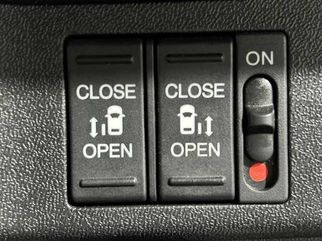 ホンダ ステップワゴン スパーダ ホンダセンシング 大阪府 2020(令2)年 2.7万km モダンスティールM 純正10型ナビ 全周囲カメラ　Bluetooth　フルセグTV 前後ドライブレコーダー　ホンダセンシング　レーダークルーズコントロール　両側パワースライドドア　オートライト　LEDヘッドライト　スマートキー