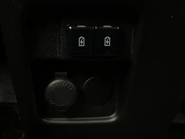スズキ スペーシア カスタム HYBRID XS 新潟県 2023(令5)年 2万km ピュアホワイトパール 社外ナビ/　　フルセグ/CD/DVD/BT/バックカメラ/両側パワースライドドア/レーダークルーズコントロール/LEDオートライト/ハーフレザーシート/シートヒーター/純正15インチアルミホイール/ステアリングスイッチ/アイドリングストップ/USBポート/スマートキー/ETC