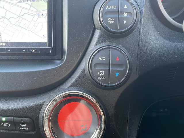 ホンダ フィット RS 山口県 2011(平23)年 10.5万km サンセットオレンジⅡ 6速マニュアル車/純正HDDナビ/CD/DVD/Bluetooth/フルセグテレビ/ETC/保証書/取扱説明書/記録簿/HIDヘッドライト/フォグライト/オートライト/オートエアコン/社外フロアマット/リモコンキー/スペアキー/純正16インチアルミホイール/前後ドライブレコーダー/電動格納ミラー