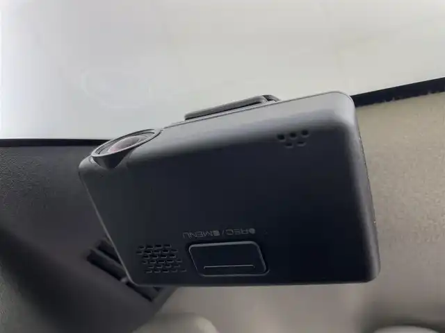 スズキ ジムニー XC 埼玉県 2019(令1)年 3.8万km シフォンアイボリーM 純正8型ナビ　温シート　Ｂカメラ　ＬＥＤ　クルーズコントロール　フルセグＴＶ　Ｂｌｕｅｔｏｏｔｈ　ドライブレコーダー　背面タイヤ　ダウンヒルアシスト　衝突被害軽減　オートハイビーム　レーンキープ