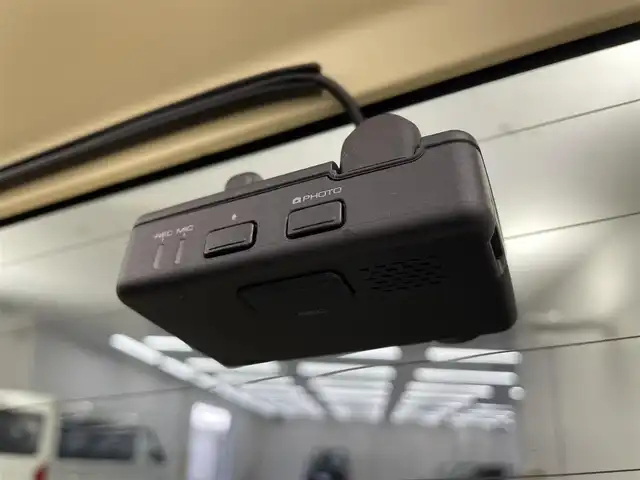 スズキ ジムニー XC 埼玉県 2019(令1)年 3.8万km シフォンアイボリーM 純正8型ナビ　温シート　Ｂカメラ　ＬＥＤ　クルーズコントロール　フルセグＴＶ　Ｂｌｕｅｔｏｏｔｈ　ドライブレコーダー　背面タイヤ　ダウンヒルアシスト　衝突被害軽減　オートハイビーム　レーンキープ